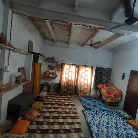 Hotel श्री बांके बिहारी सेवा धाम Vrindāvan Zewnętrze zdjęcie